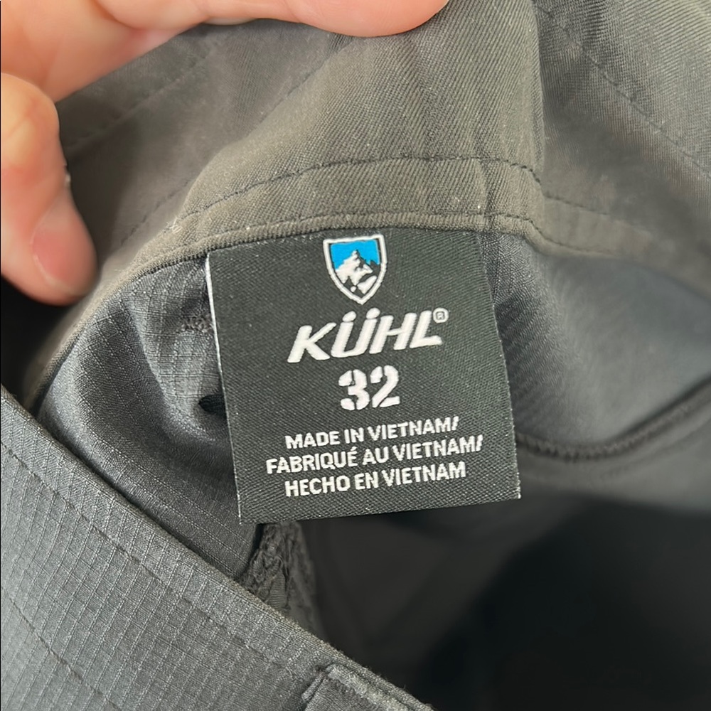 Men’s Kuhl shorts